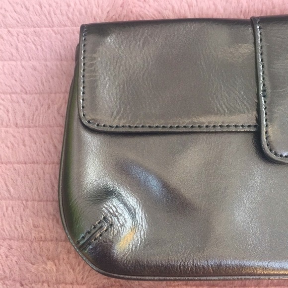 Danier, NWOT, Silver Leather Wristlet, Clutch - Picture 3 of 10